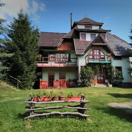 casa paltin cabane Poiana Stampei Extérieur photo