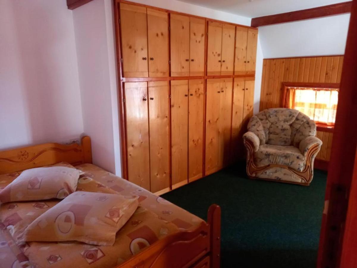 casa paltin cabane Poiana Stampei Extérieur photo